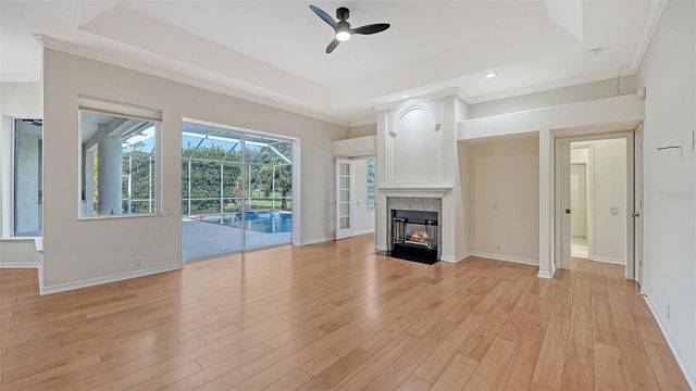 10084 CHERRY HILLS AVE CIR, Bradenton, FL 34202