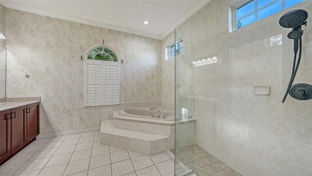 10084 CHERRY HILLS AVE CIR, Bradenton, FL 34202