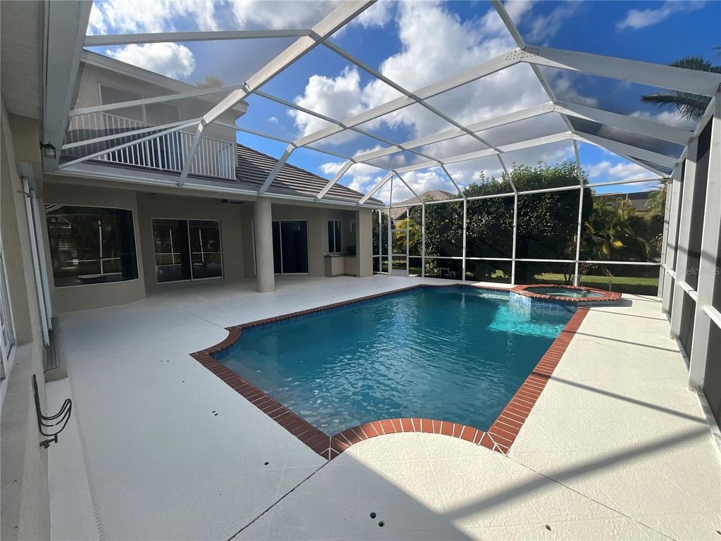 Image 57 of property listing at 10084 CHERRY HILLS AVE CIR, Bradenton, FL 34202