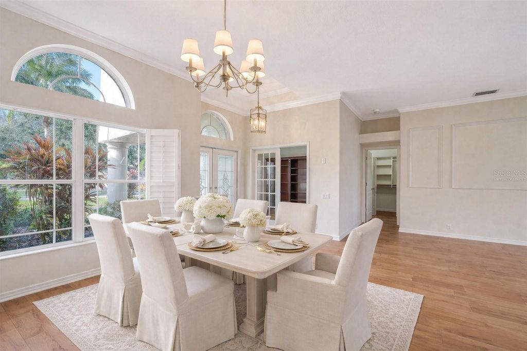 Image 58 of property listing at 10084 CHERRY HILLS AVE CIR, Bradenton, FL 34202