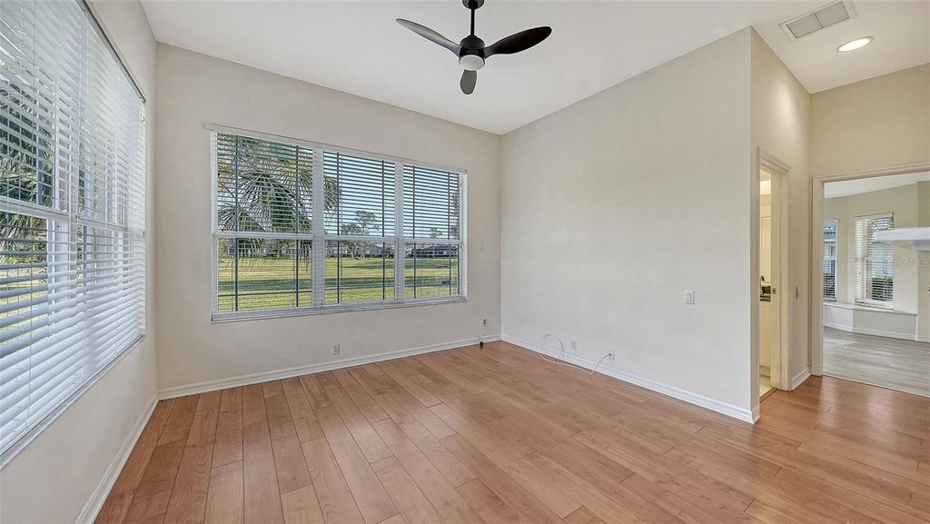 Image 82 of property listing at 10084 CHERRY HILLS AVE CIR, Bradenton, FL 34202