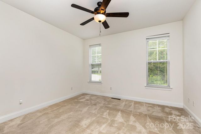 3158 Walnut Park Drive, Charlotte, NC 28262