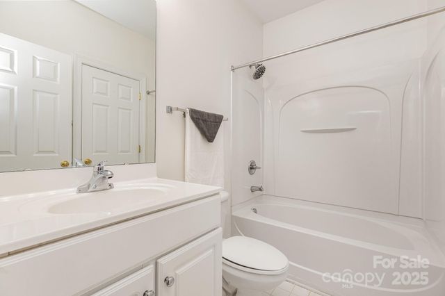 3158 Walnut Park Drive, Charlotte, NC 28262