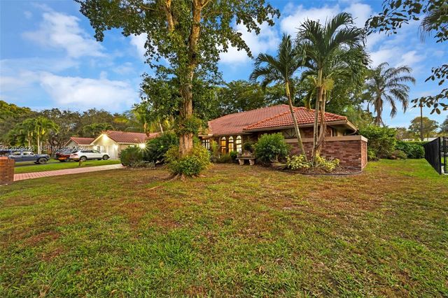 8622 NW 49th Drive, Coral Springs, FL 33067