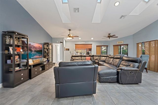 8622 NW 49th Drive, Coral Springs, FL 33067