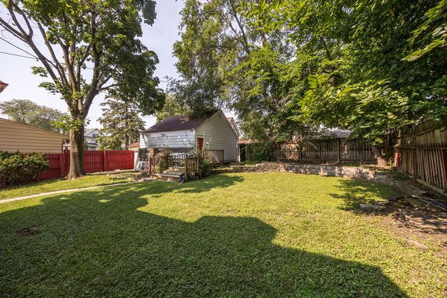 1432 E EDGEWOOD Avenue, Chicago Heights, IL 60411