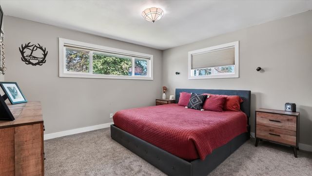 3033 W Litchfield Pl, Spokane, WA 99205