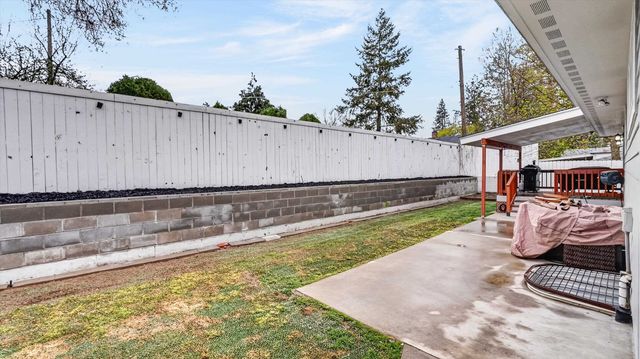 3033 W Litchfield Pl, Spokane, WA 99205