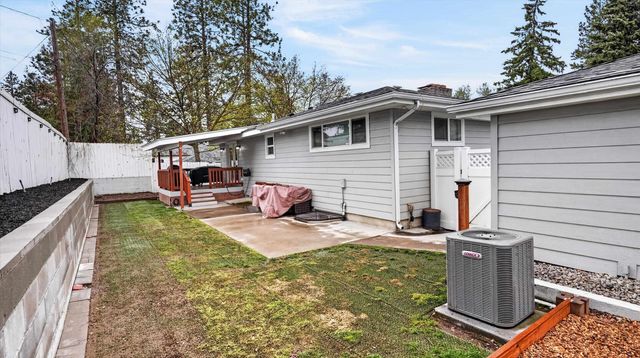 3033 W Litchfield Pl, Spokane, WA 99205