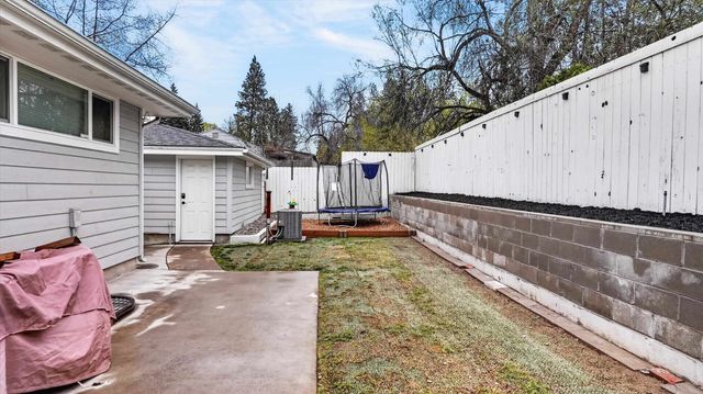 3033 W Litchfield Pl, Spokane, WA 99205