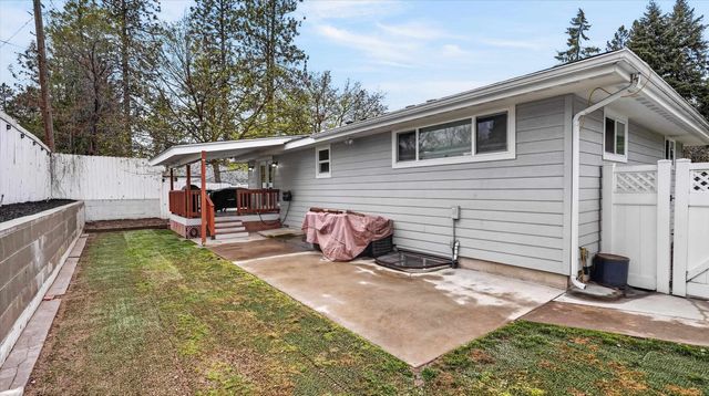 3033 W Litchfield Pl, Spokane, WA 99205