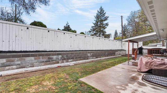 3033 W Litchfield Pl, Spokane, WA 99205