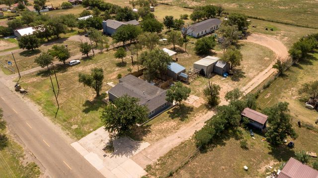 224 E WILLOW CREEK Drive, Amarillo, TX 79108