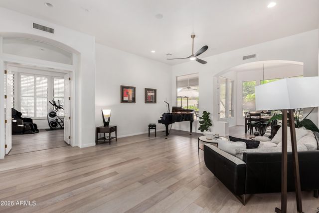 13394 E DEL TIMBRE Drive, Scottsdale, AZ 85259