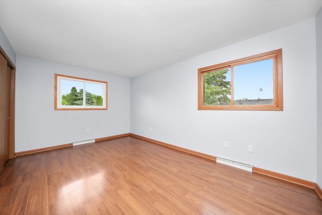 9619 Woods Lane, Hebron, IL 60034