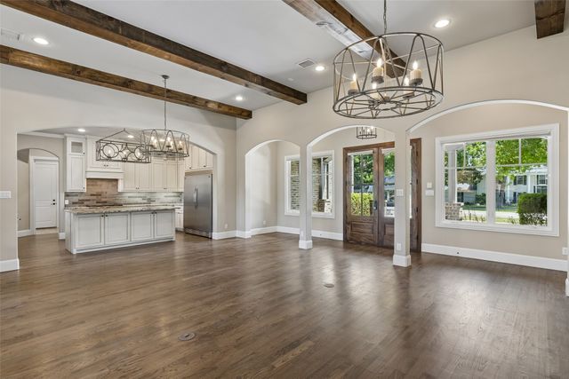 2737 Farmers Branch Lane, Farmers Branch, TX 75234