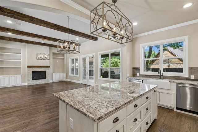 2737 Farmers Branch Lane, Farmers Branch, TX 75234