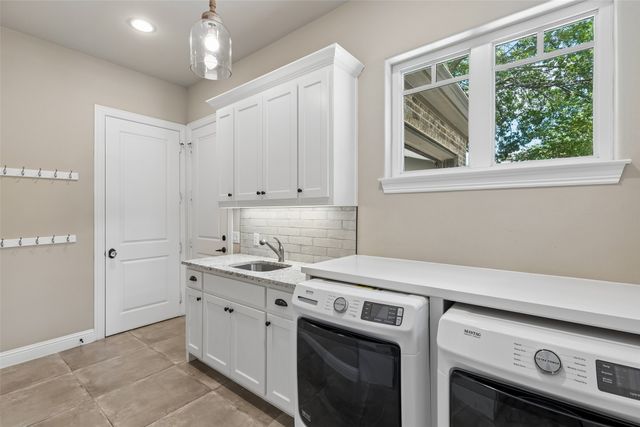 2737 Farmers Branch Lane, Farmers Branch, TX 75234
