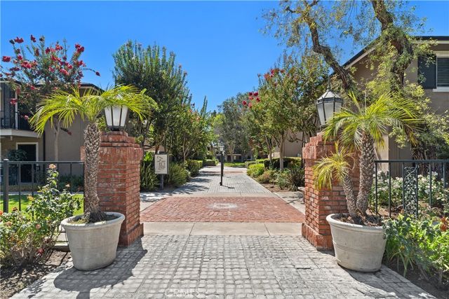 660 S Glassell Street 45, Orange, CA 92866