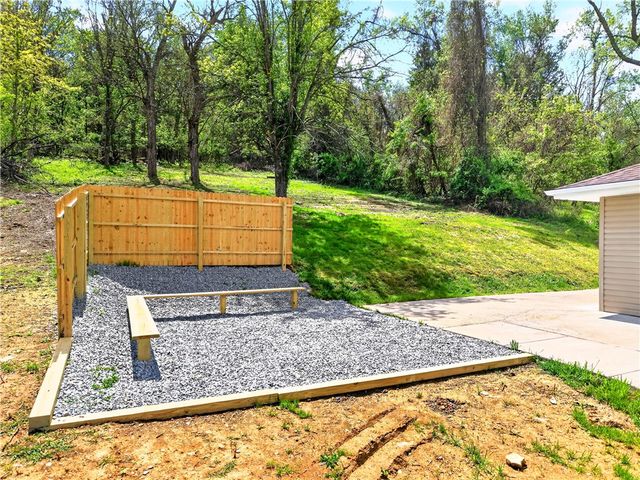 1590 Grange Road, Fallowfield Twp, PA 15022