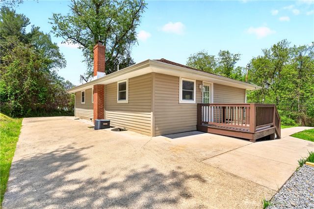 1590 Grange Road, Fallowfield Twp, PA 15022
