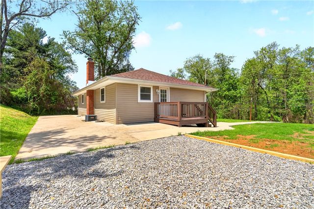 1590 Grange Road, Fallowfield Twp, PA 15022
