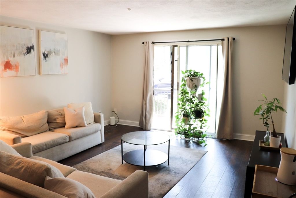 232 Canton St 112, Randolph, MA 02368