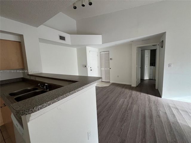 2360 E Preserve Way 305, Miramar, FL 33025