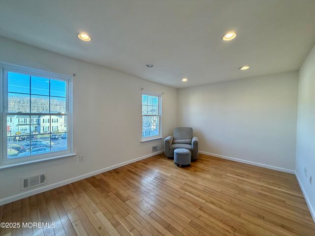 1 Gwizdak Court, Sayreville, NJ 08879