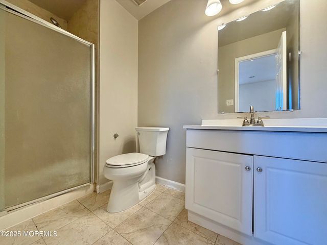 1 Gwizdak Court, Sayreville, NJ 08879