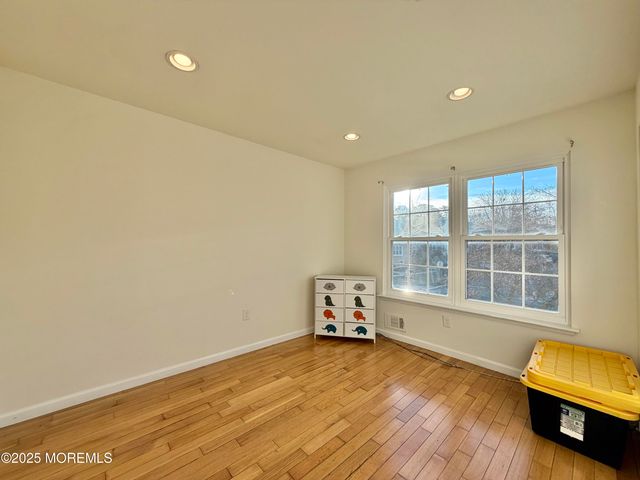 1 Gwizdak Court, Sayreville, NJ 08879