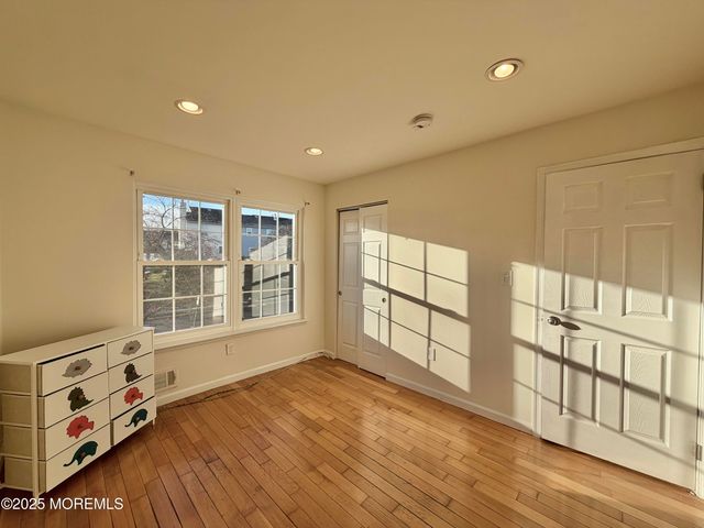 1 Gwizdak Court, Sayreville, NJ 08879