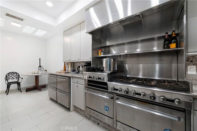 1356 Summitridge, Beverly Hills, CA 90210