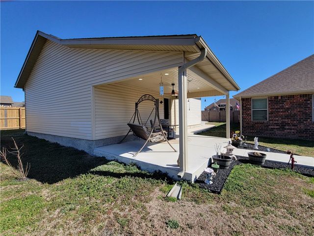 14873 Tikaani Drive, Siloam Springs, AR 72761