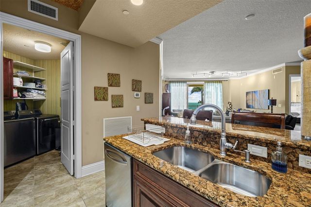 470 MANDALAY AVENUE 403, Clearwater Beach, FL 33767