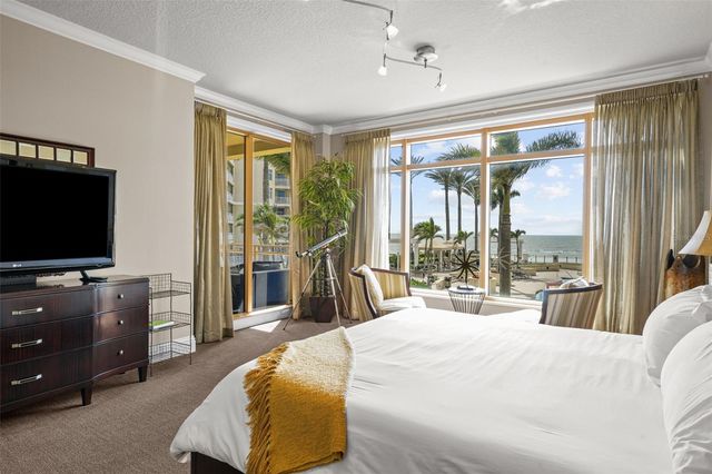 470 MANDALAY AVENUE 403, Clearwater Beach, FL 33767