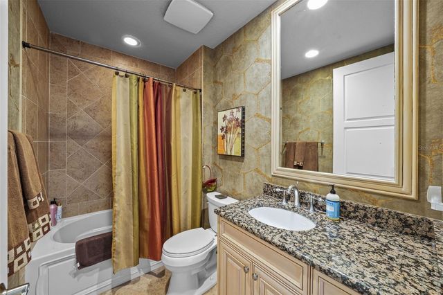 470 MANDALAY AVENUE 403, Clearwater Beach, FL 33767