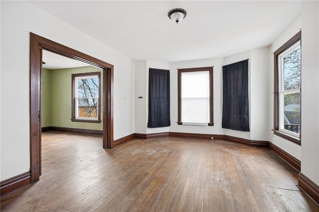 411 Pine St, Beaver Falls, PA 15010