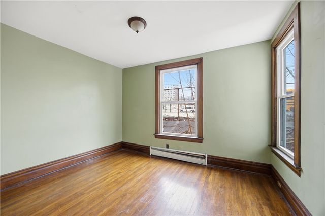 411 Pine St, Beaver Falls, PA 15010