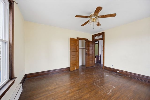 411 Pine St, Beaver Falls, PA 15010