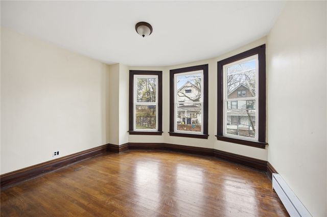 411 Pine St, Beaver Falls, PA 15010