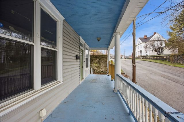 411 Pine St, Beaver Falls, PA 15010