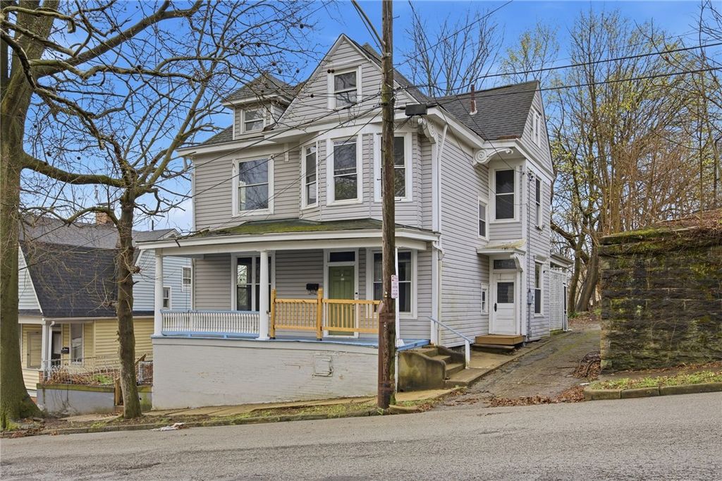 411 Pine St, Beaver Falls, PA 15010
