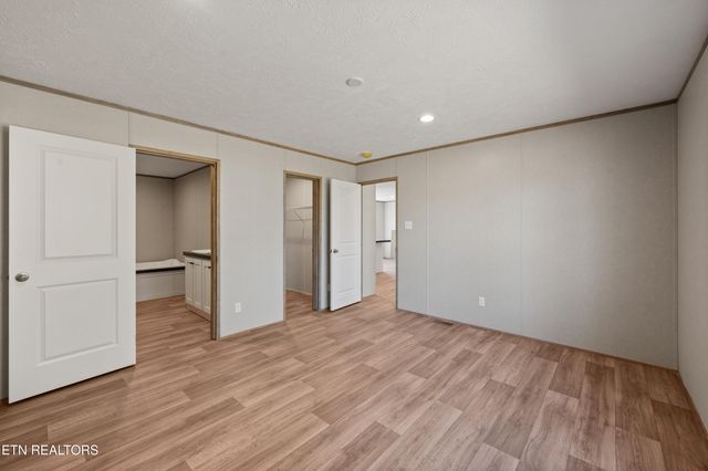 135 Morris Lane, Kingston, TN 37763