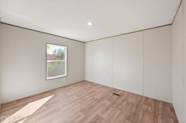 135 Morris Lane, Kingston, TN 37763