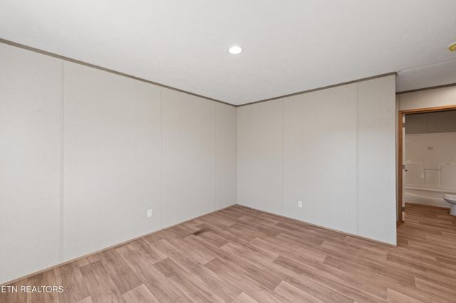 135 Morris Lane, Kingston, TN 37763