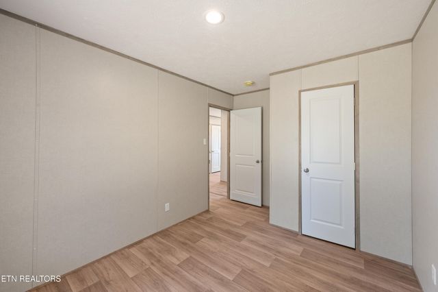 135 Morris Lane, Kingston, TN 37763