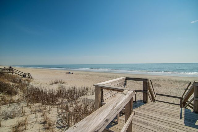 61 Inlet Point Dr Unit 17C, Pawleys Island, SC 29585