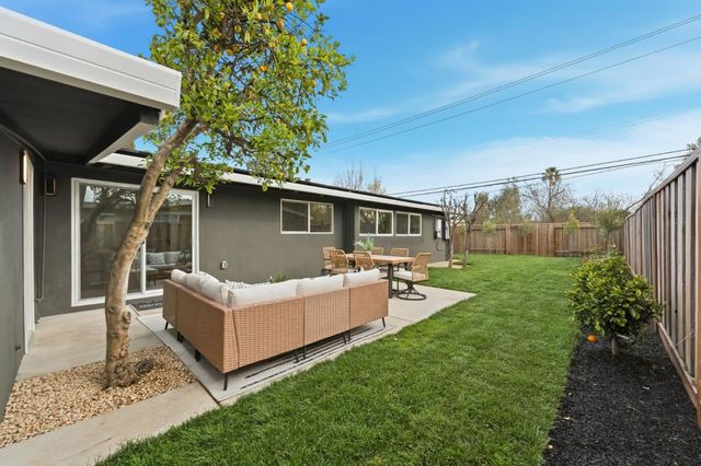 1245 Manzano Way, Sunnyvale, CA 94089