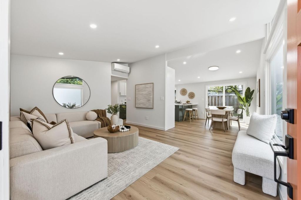 1245 Manzano Way, Sunnyvale, CA 94089